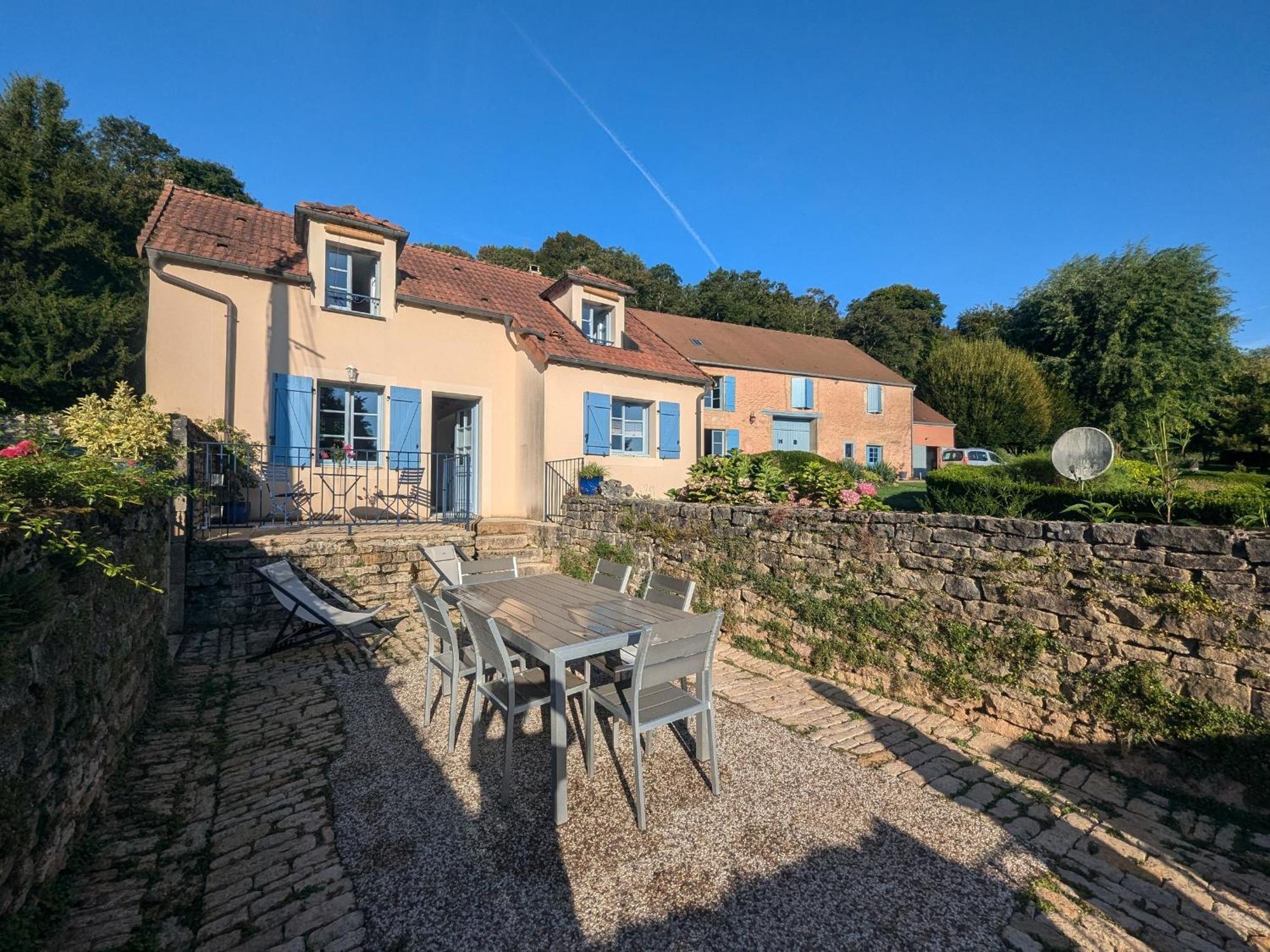 Gîte Langres, 2 pièces, 2 personnes - FR-1-611-43 Extérieur photo